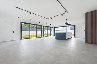  maison murs-erigne 49610