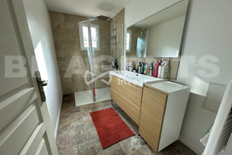  maison neoules 83136