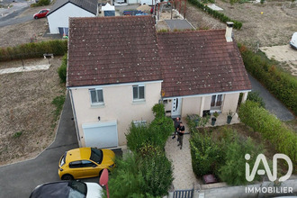  maison neuilly-le-real 03340