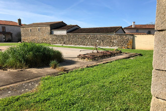  maison nueil-les-aubiers 79250