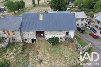  maison orcival 63210