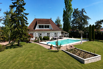  maison ouches 42155