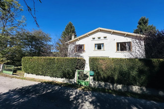  maison oust 09140