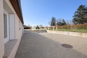  maison parennes 72140