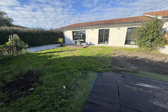  maison parentis-en-born 40160