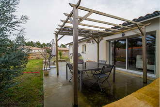  maison parentis-en-born 40160