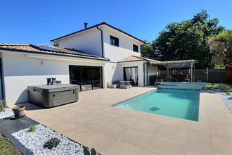  maison parentis-en-born 40160