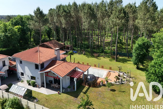  maison parentis-en-born 40160