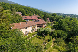  maison peron 01630