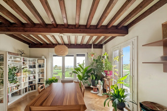  maison perouges 01800