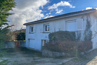  maison peschadoires 63920