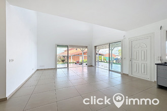  maison petit-bg 97170