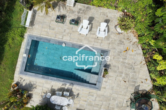  maison petit-bg 97170