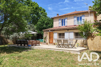  maison peypin-d-aigues 84240