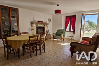  maison pleuville 16490