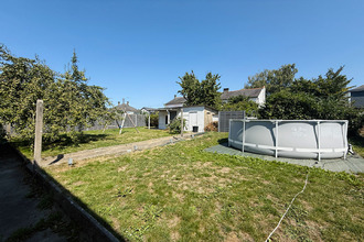  maison port-brillet 53410