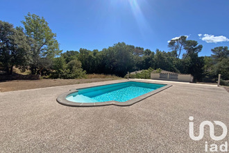  maison pourrieres 83910