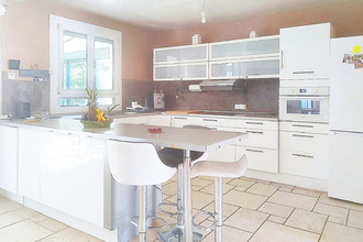  maison pourrieres 83910