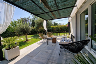  maison pourrieres 83910