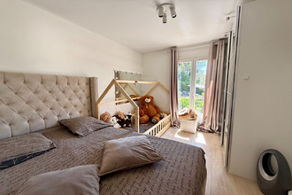  maison pourrieres 83910