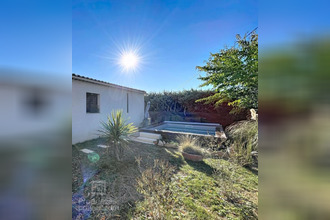  maison pourrieres 83910