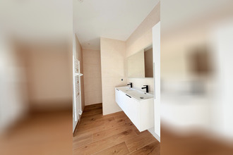  maison pourrieres 83910