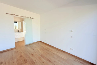  maison pourrieres 83910
