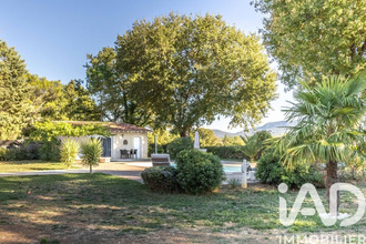  maison pourrieres 83910
