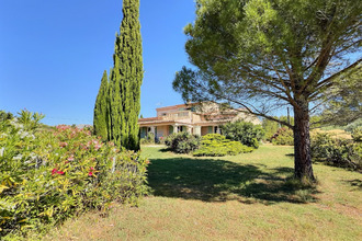  maison pourrieres 83910