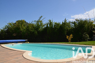  maison pourrieres 83910