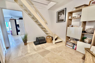  maison pourrieres 83910