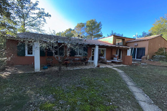  maison pourrieres 83910