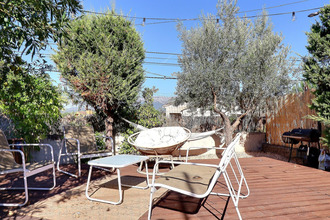  maison pourrieres 83910
