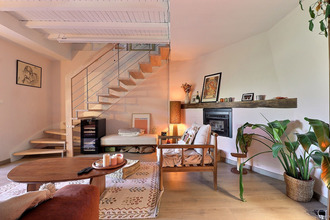  maison pourrieres 83910
