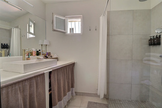  maison pourrieres 83910