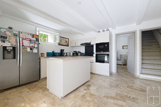  maison pradons 07120