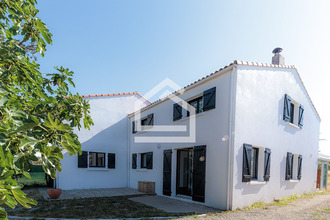  maison prefailles 44770