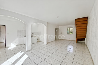  maison puyvert 84160