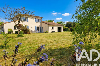  maison quincay 86190