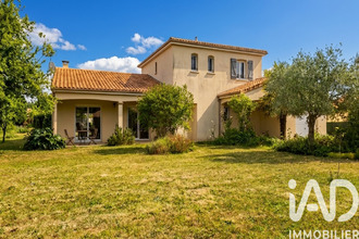  maison quincay 86190