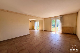  maison recquignies 59245