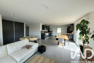  maison regny 42630