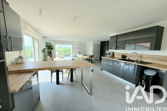  maison regny 42630