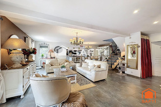  maison regusse 83630