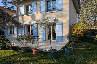  maison rillieux-la-pape 69140