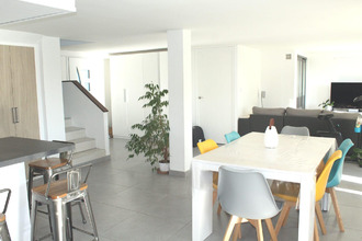  maison rillieux-la-pape 69140