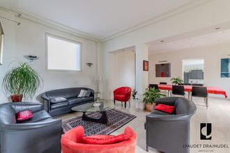  maison riorges 42153