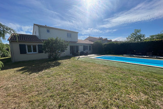  maison roches-premarie-andille 86340
