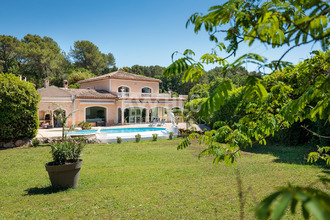  maison roquefort-les-pins 06330
