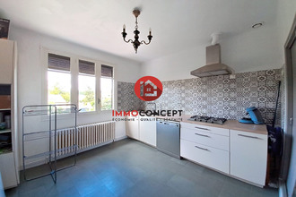  maison roquemaure 30150